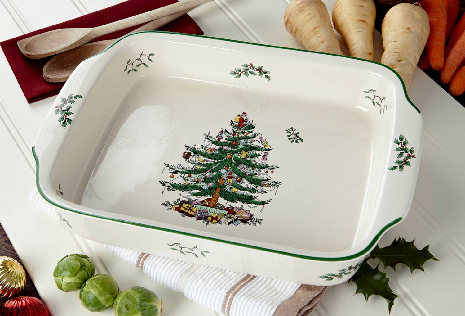 Spode Christmas Tree Grooved Baking Dish 